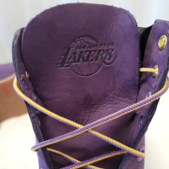 COPY - LA Lakers edition NBA Timberland Mitchell & Ness - size 10 boots - Picture 4 of 7